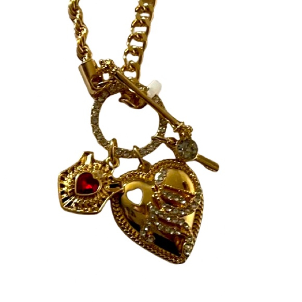 NEW Juicy Couture Gold Toned Three Charm Toggle Clasp Necklace - Picture 6 of 11